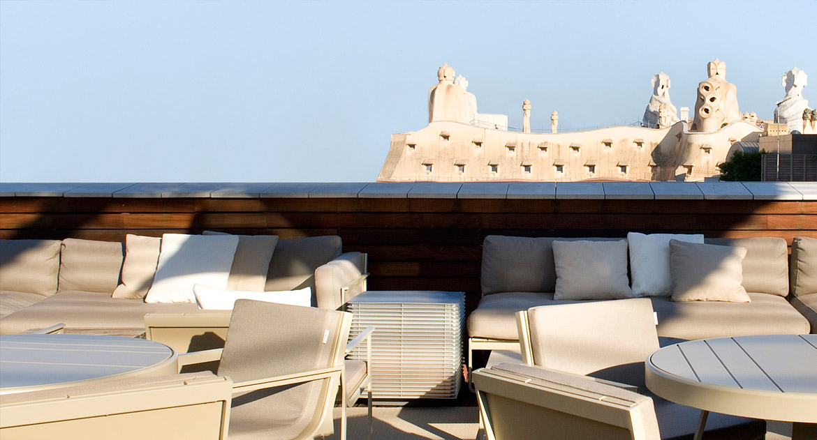 terraza_2 | Hotel Spa en Barcelona | Hotel Omm | Piscina y terraza