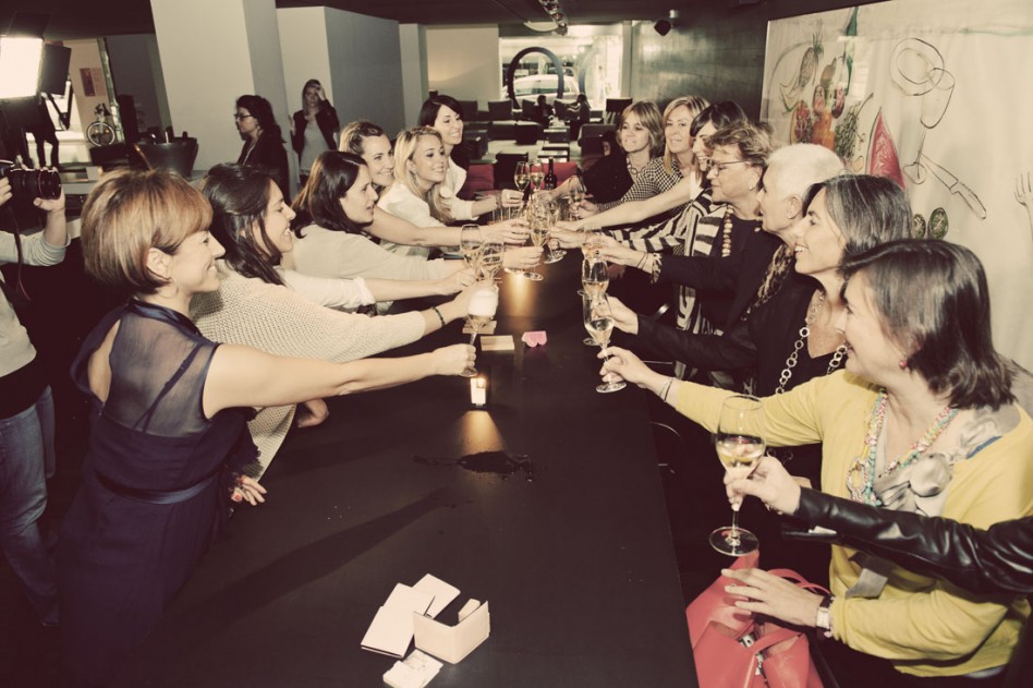 23 días después del check in oficial de Bibiana Ballbè en el Hotel Omm, aquí ha ocurrido de todo. ¿Lo recordamos? | Hotel de Cinco Estrellas en Barcelona | Hotel Omm | Whatsup