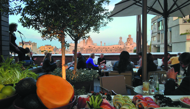 Novedad: Sushi en La Terraza | Hotel de Cinco Estrellas en Barcelona | Hotel Omm | Whatsup
